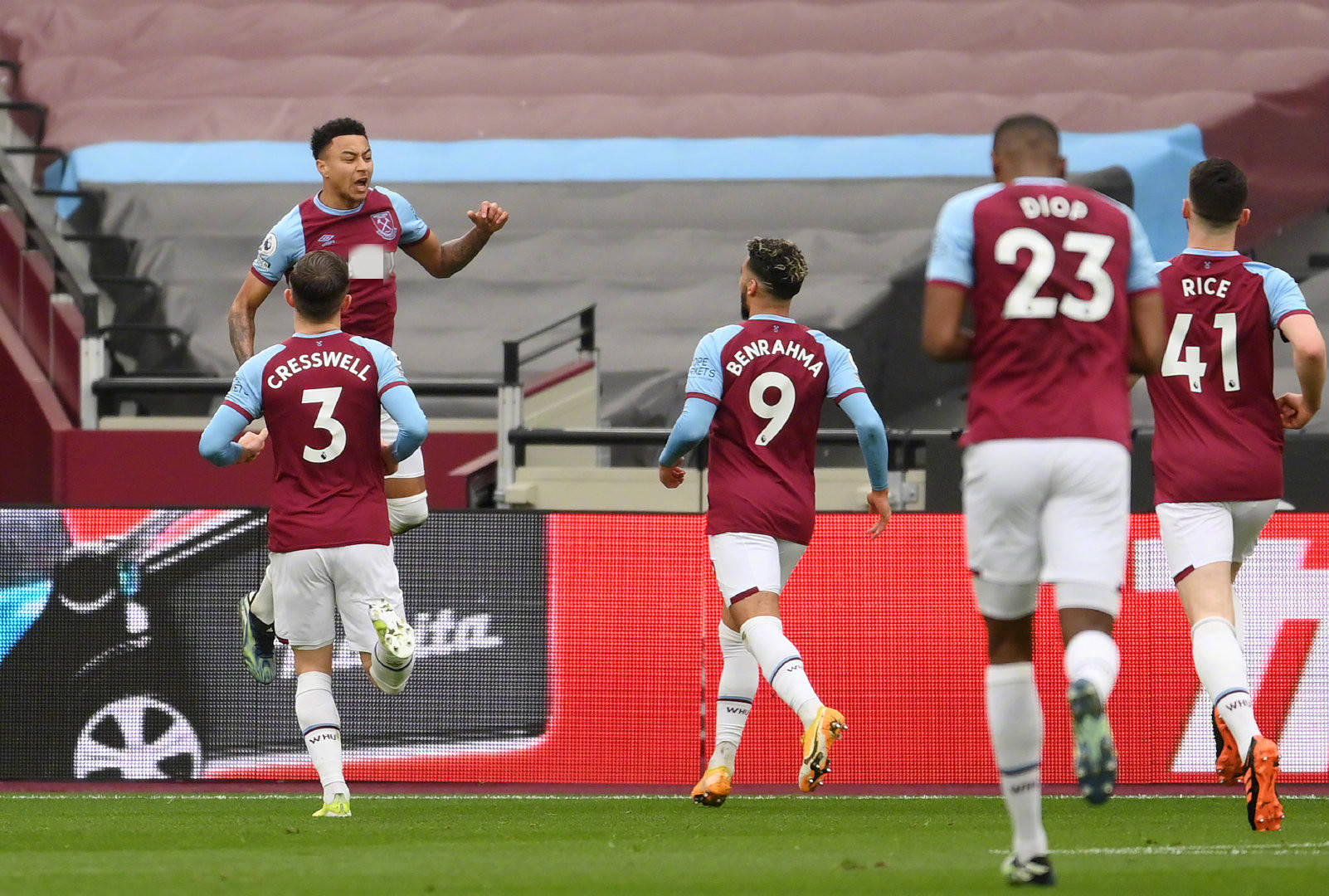 表現出色的 表現出色的